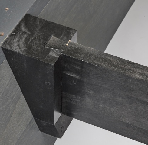 brunswick-pool-table-solid-wood-dovetail-support